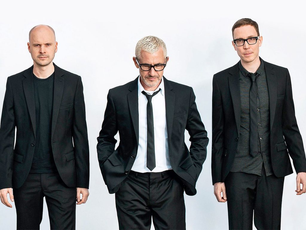 Above & Beyond and Marty Longstaff Reunite on 'Chains' | OZ EDM ...