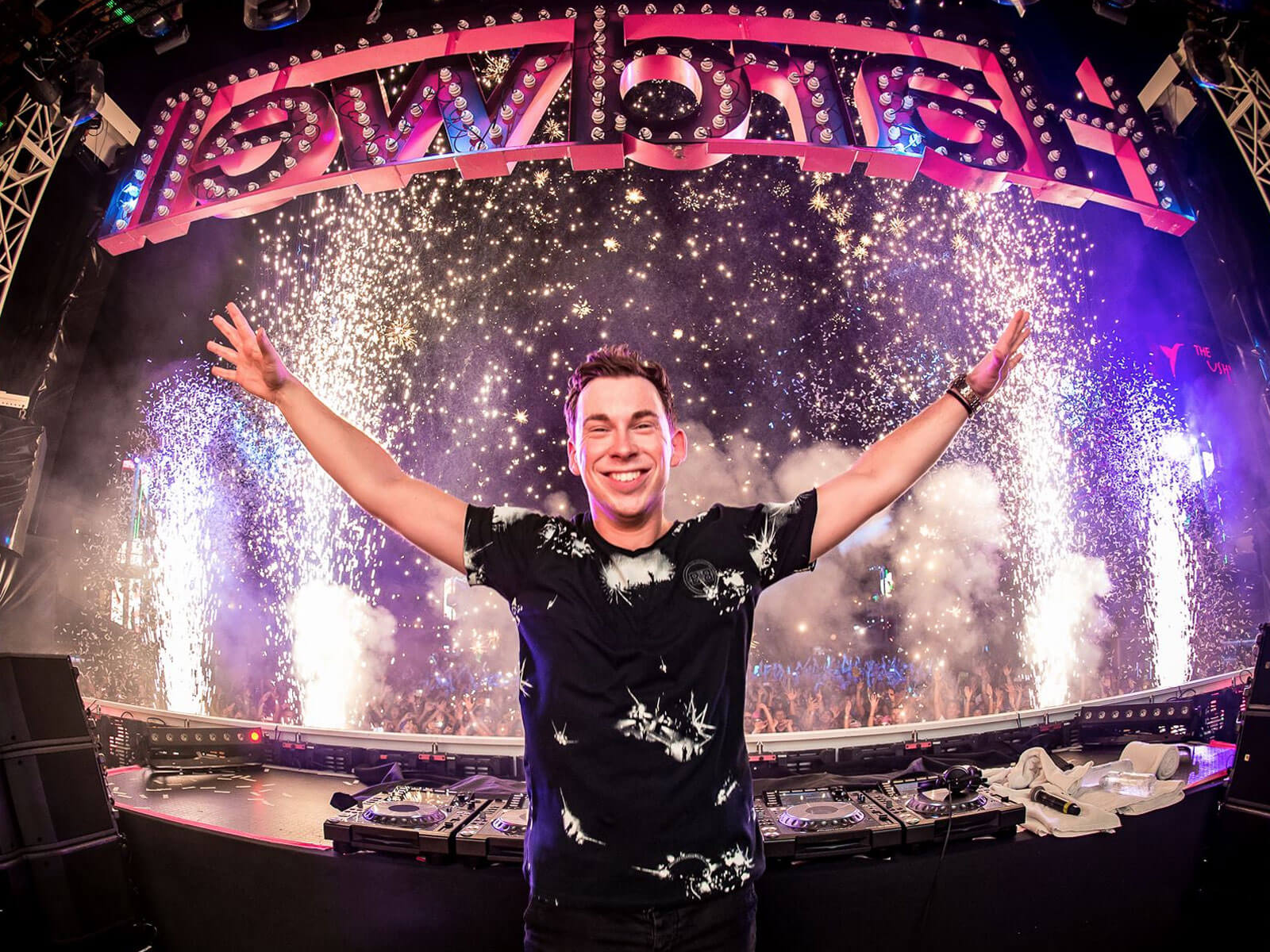 the-story-of-hardwell-feature-oz-edm