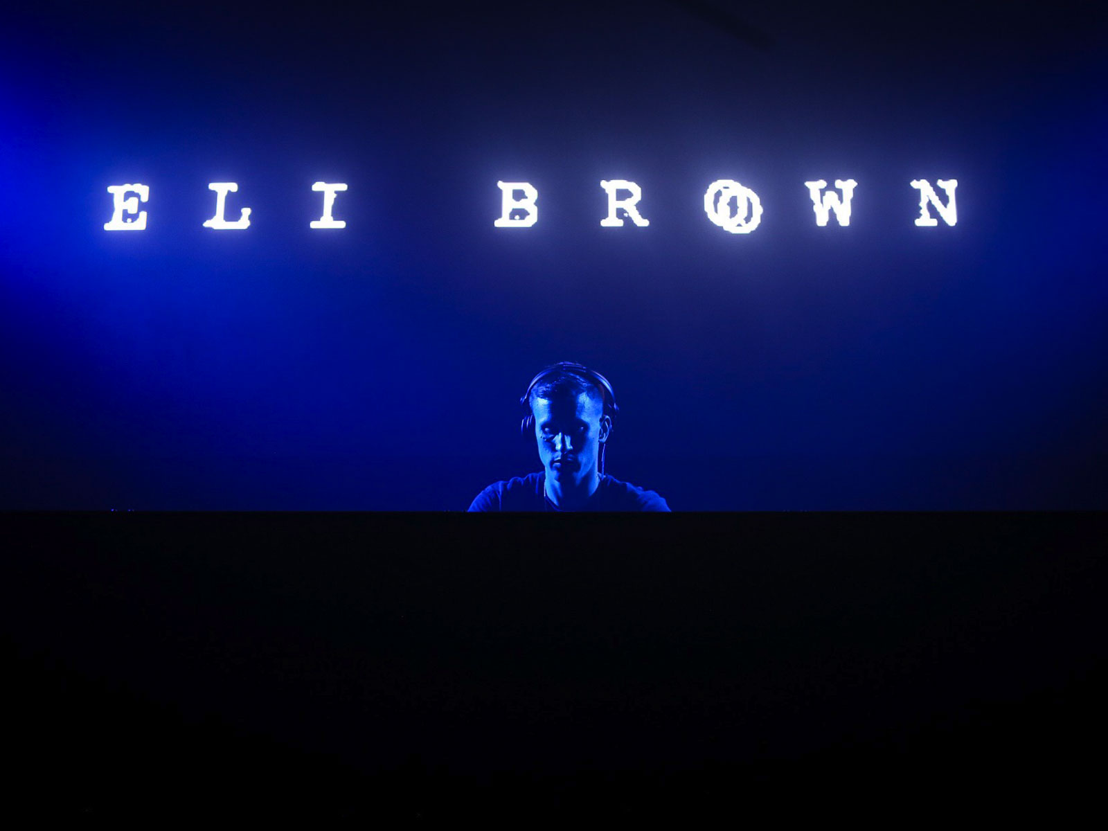 eli-brown-just-hold-on-oz-edm-feature
