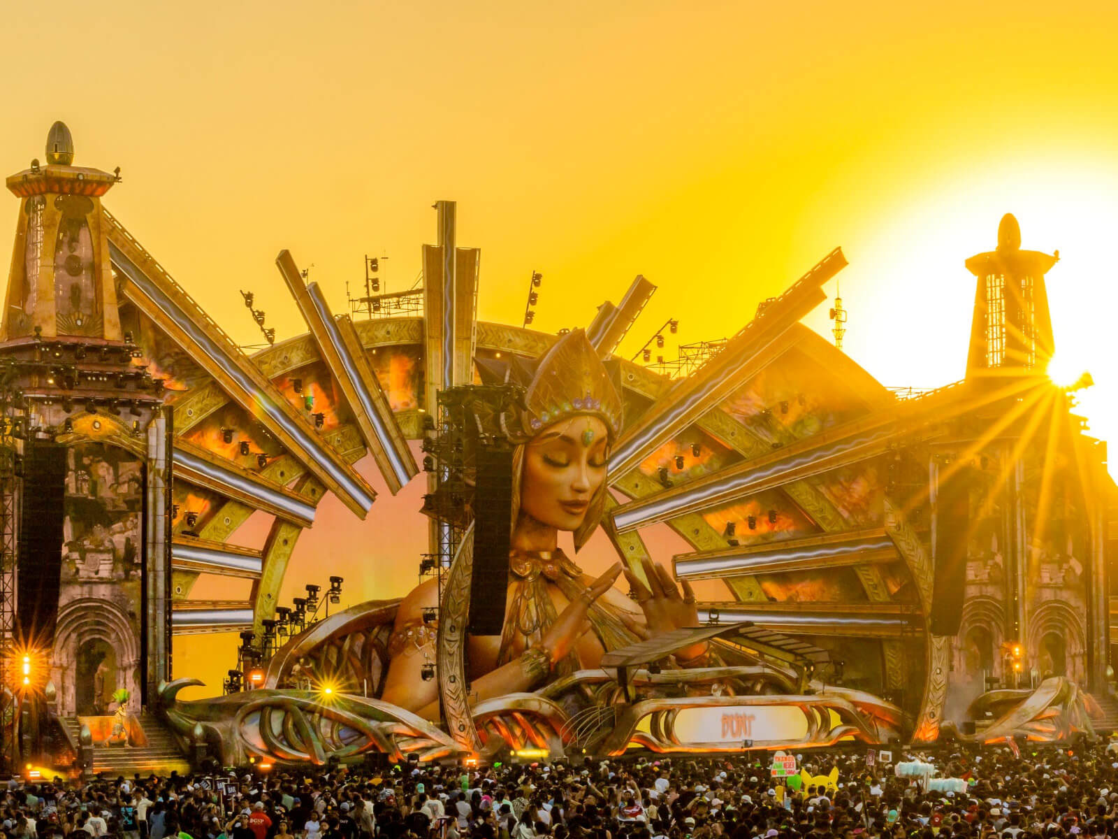 edc-thailand-2024-feature-oz-edm